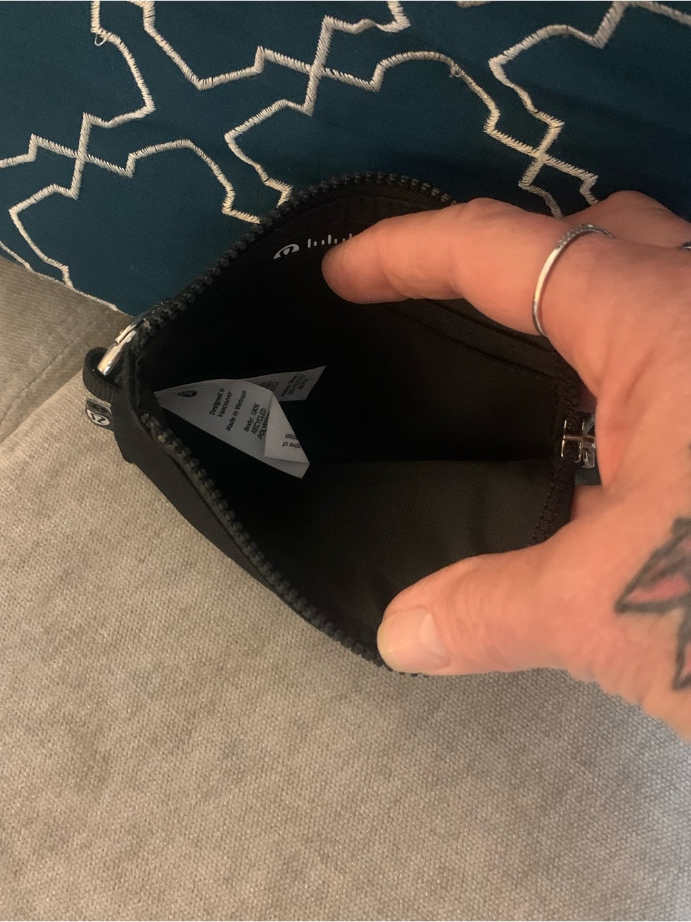 Lululemon Clippable Card Pouch - Picture 2 of 3